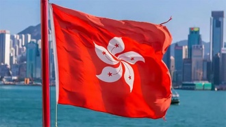 獲香港證券及期貨事務監察委員會所頒發的第9類牌照
